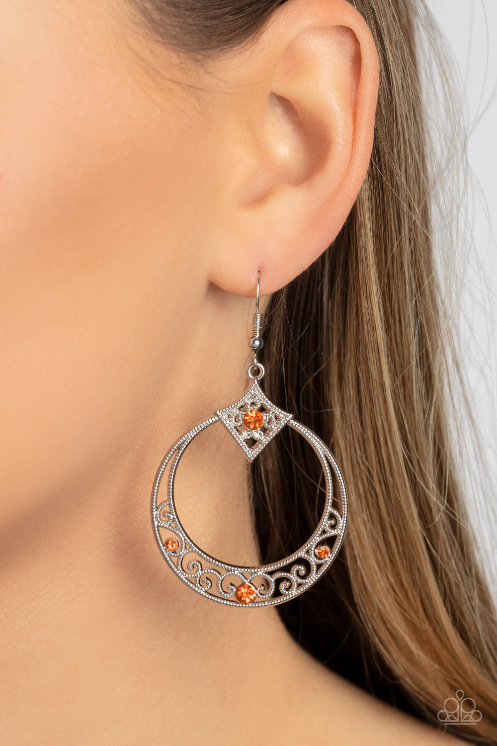 Royal Resort Orange Earrings (Pinky 142)