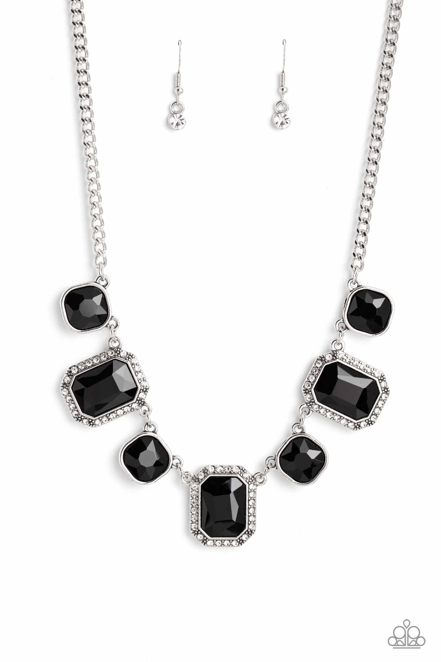 Royal Rumble Black Necklace (Pinky 169)