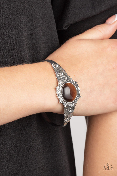 Extravagantly Enchanting Brown Bracelet (Red 39)