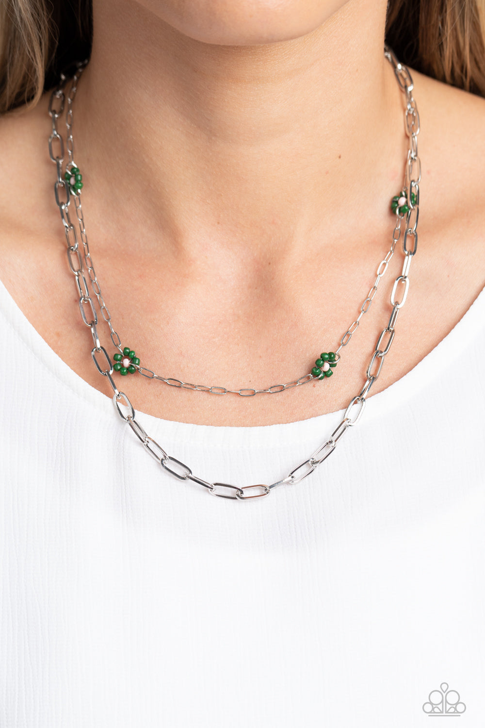 Bold Buds Green Necklace (Orange 1443)