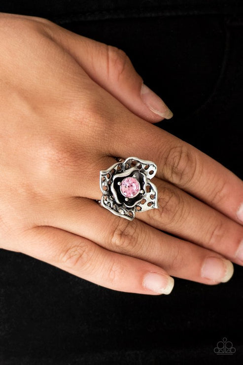 Glowing Gardens Pink Ring (Orange 1447)