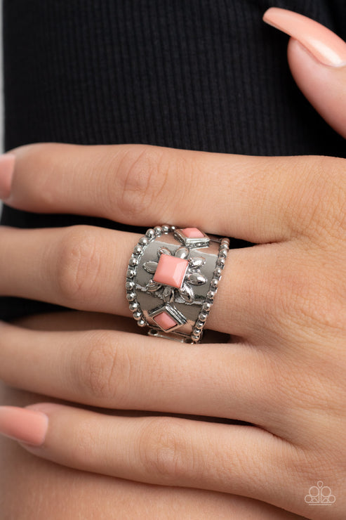 Daisy Diviner Pink Ring (Hot Pink 12)