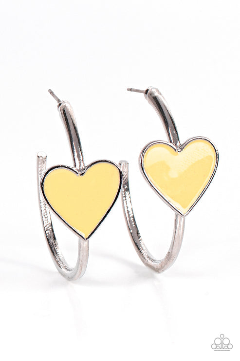 Kiss Up Yellow Earrings (Orange 1069))